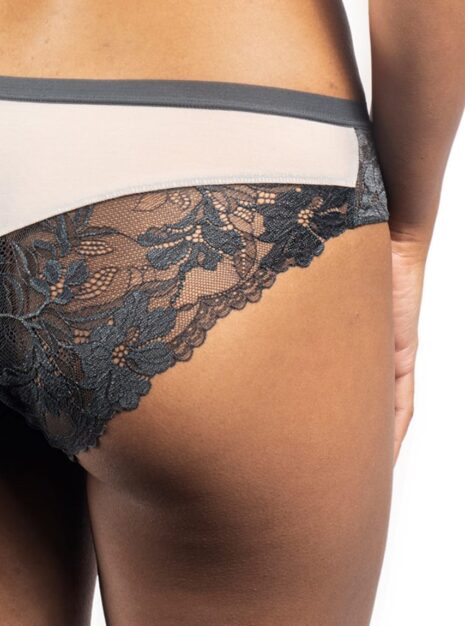 Produkt: Majtki Bikini Koronkowe Z Gumką DM-6314