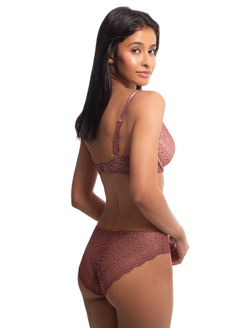 Produkt: Majtki Koronkowe Z Siateczkową Wstawką DM-6296