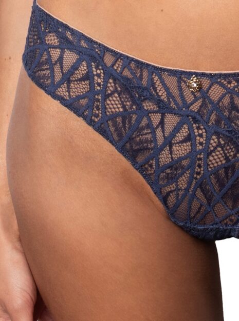 ProductLace Bikini Briefs Asymmetrical Front DM-6343